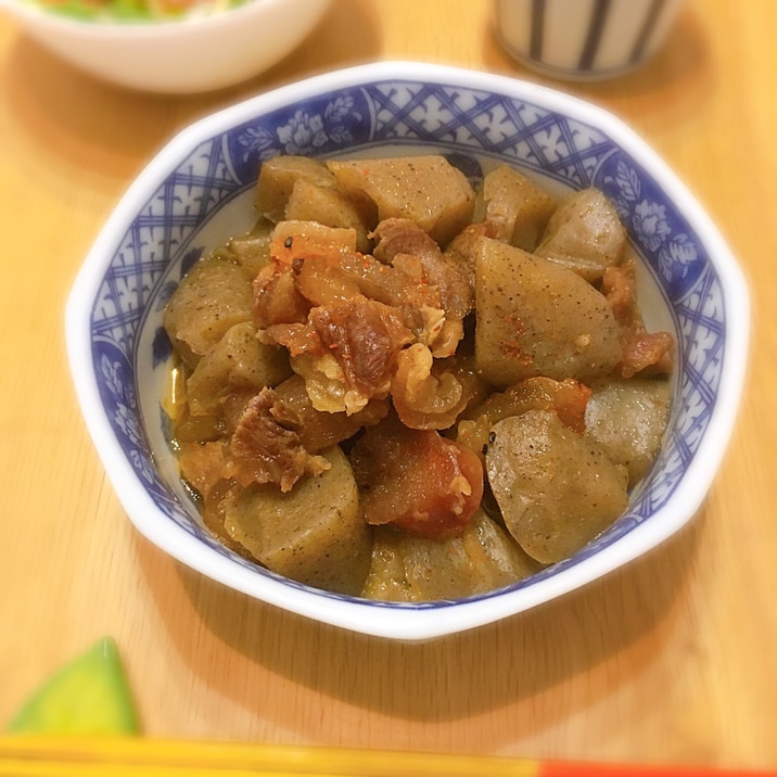 こんにゃくと牛すじ肉の甘辛煮込み♪